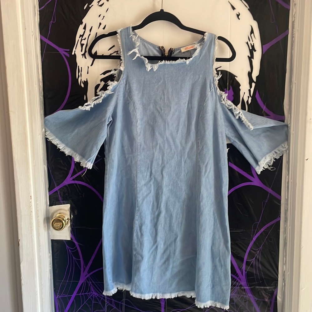 Rosette light blue Jean dress size small 🌺